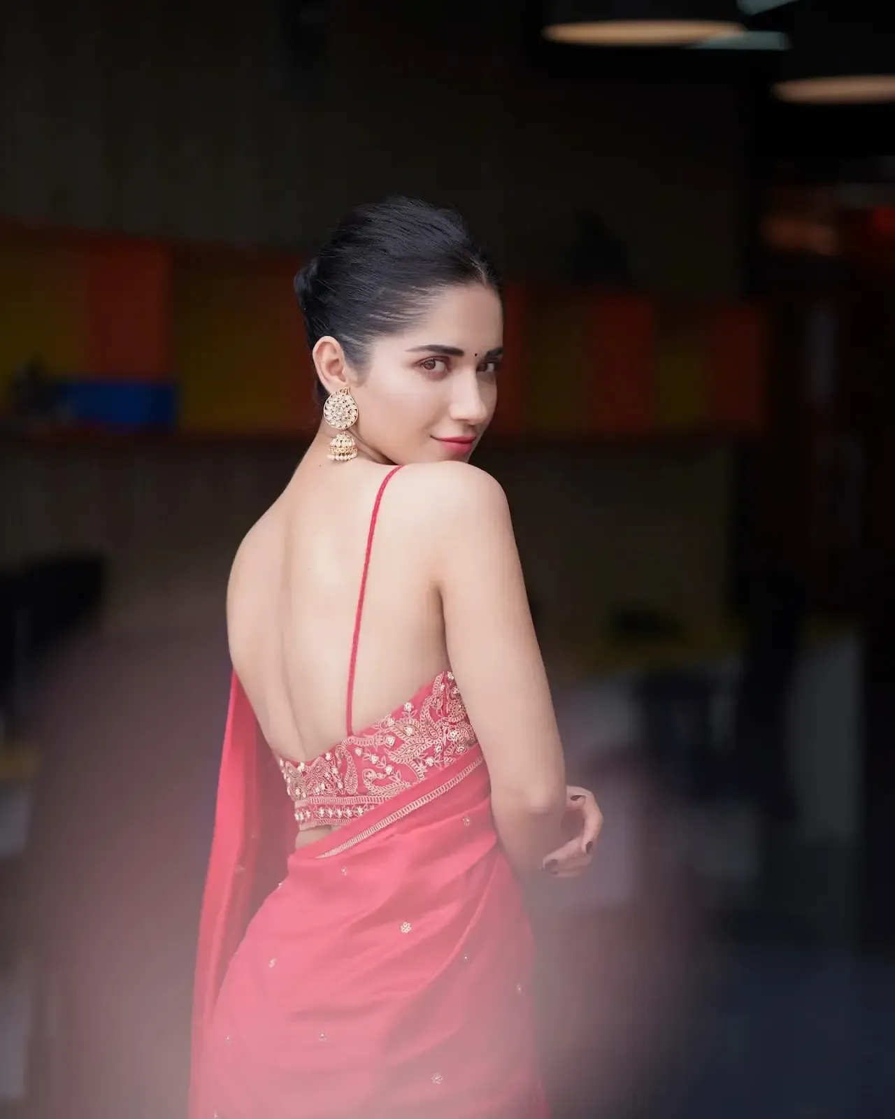 INDIAN ACTRESS RUHANI SHARMA IMAGES IN SLEEVELESS RED SAREE 3